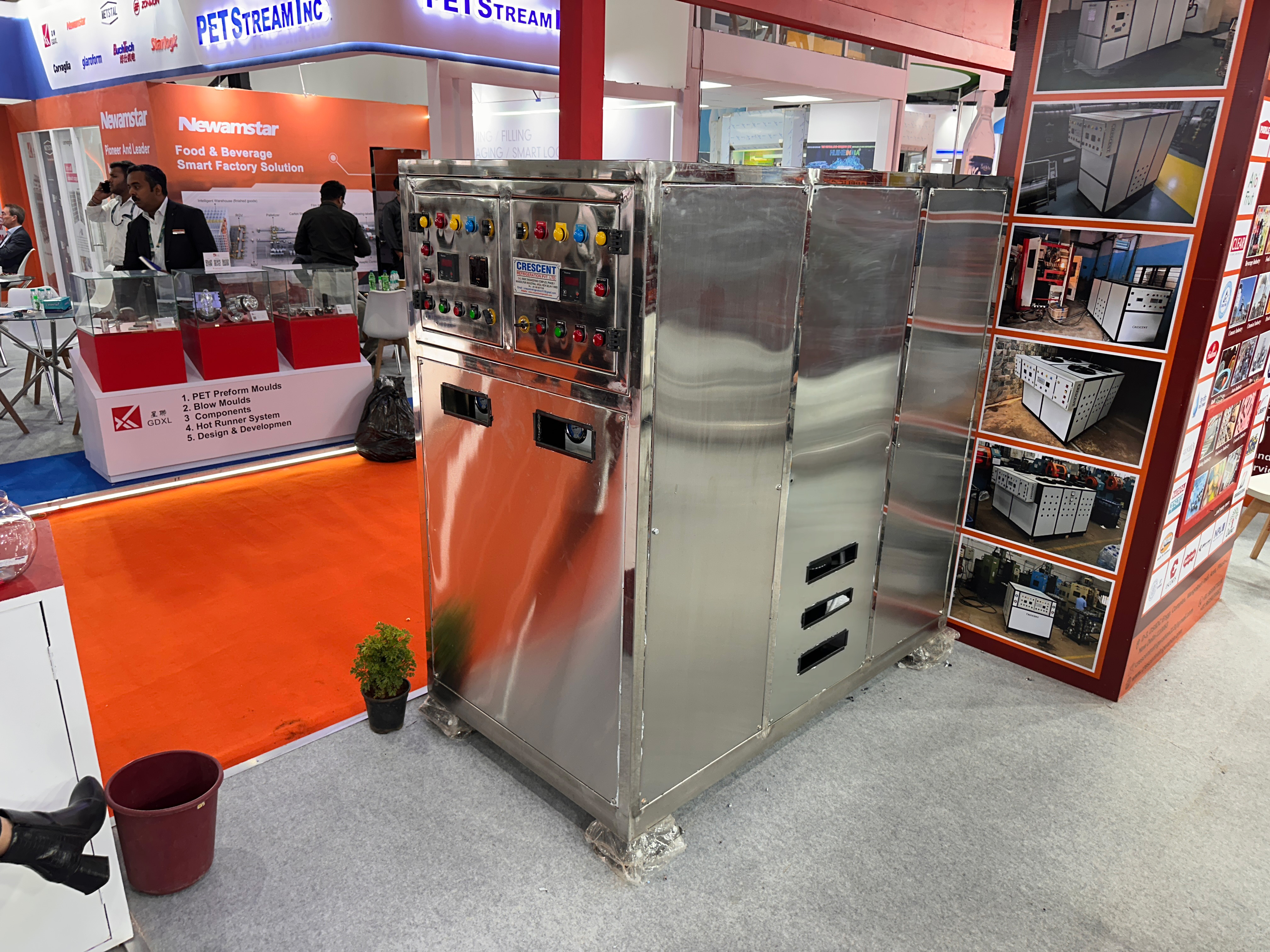 Industrial HVAC chiller control unit